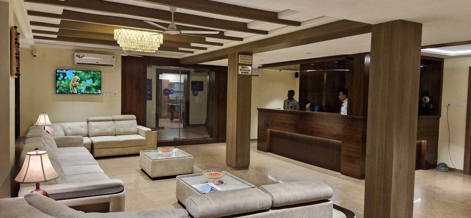 Golden Landmark Green Valley Beach Resort Dona Paula Exterior foto